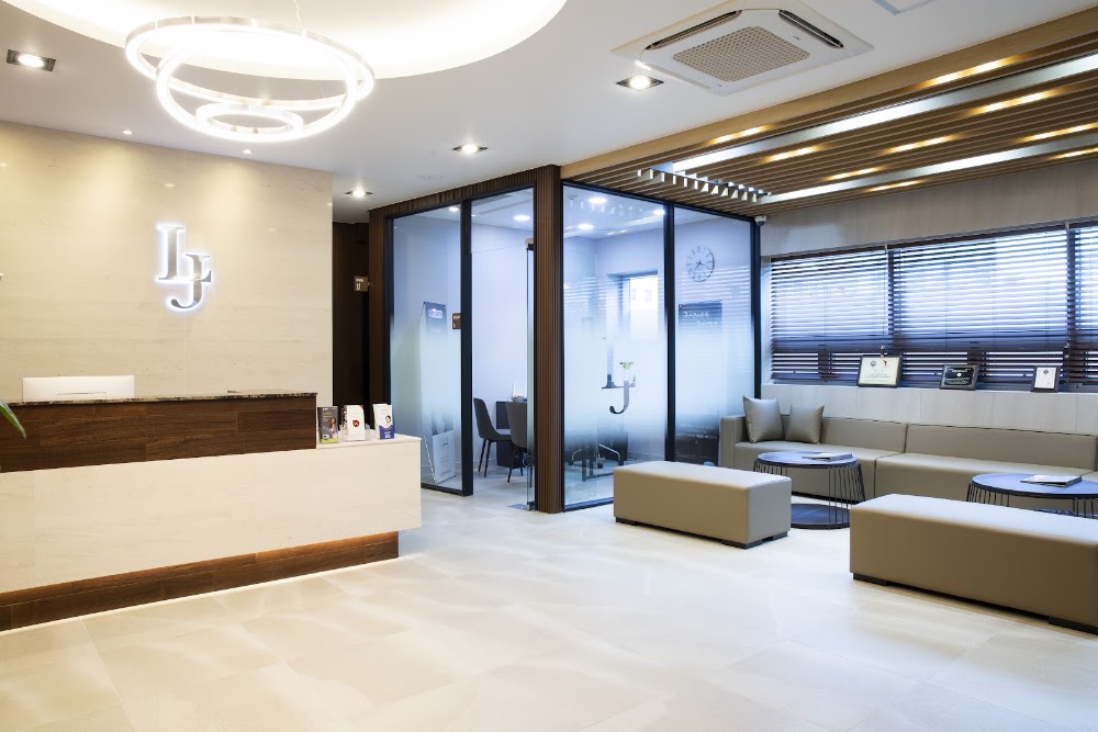 Ijin Plastic Surgery — clinic photo 2