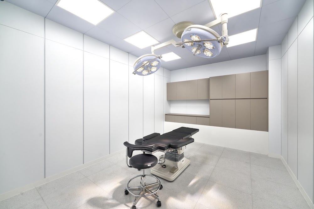 Four Seasons Plastic Surgery — clinic photo 3