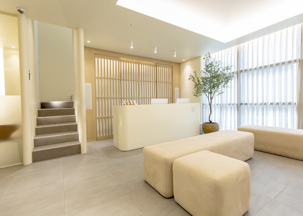 Pilar Clinic in Sinchon — clinic photo 2