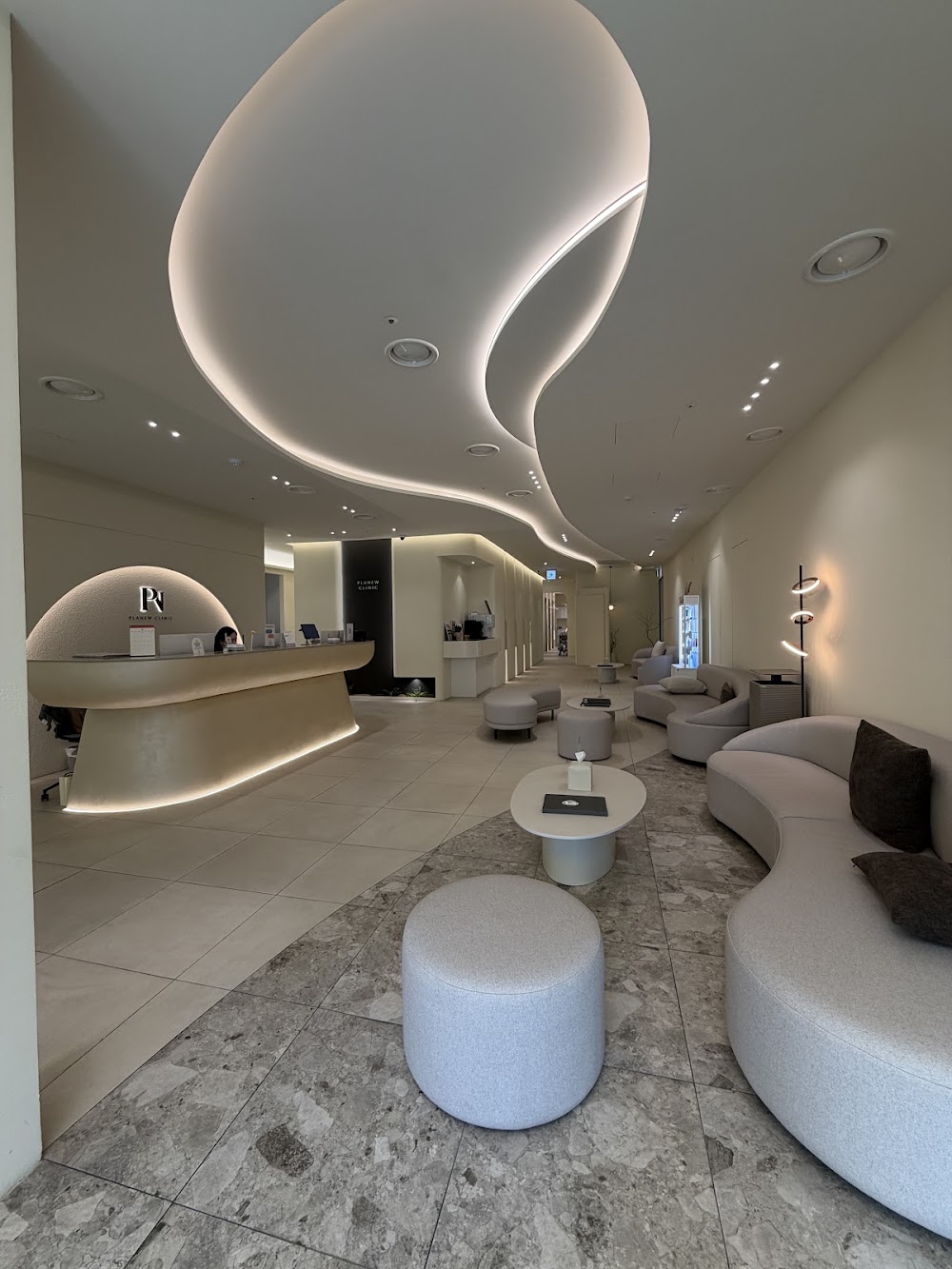 플래뉴의원 Planew Clinic 芙兰佑皮肤科 芙蘭佑皮膚科 プレニュークリニック — clinic photo 2