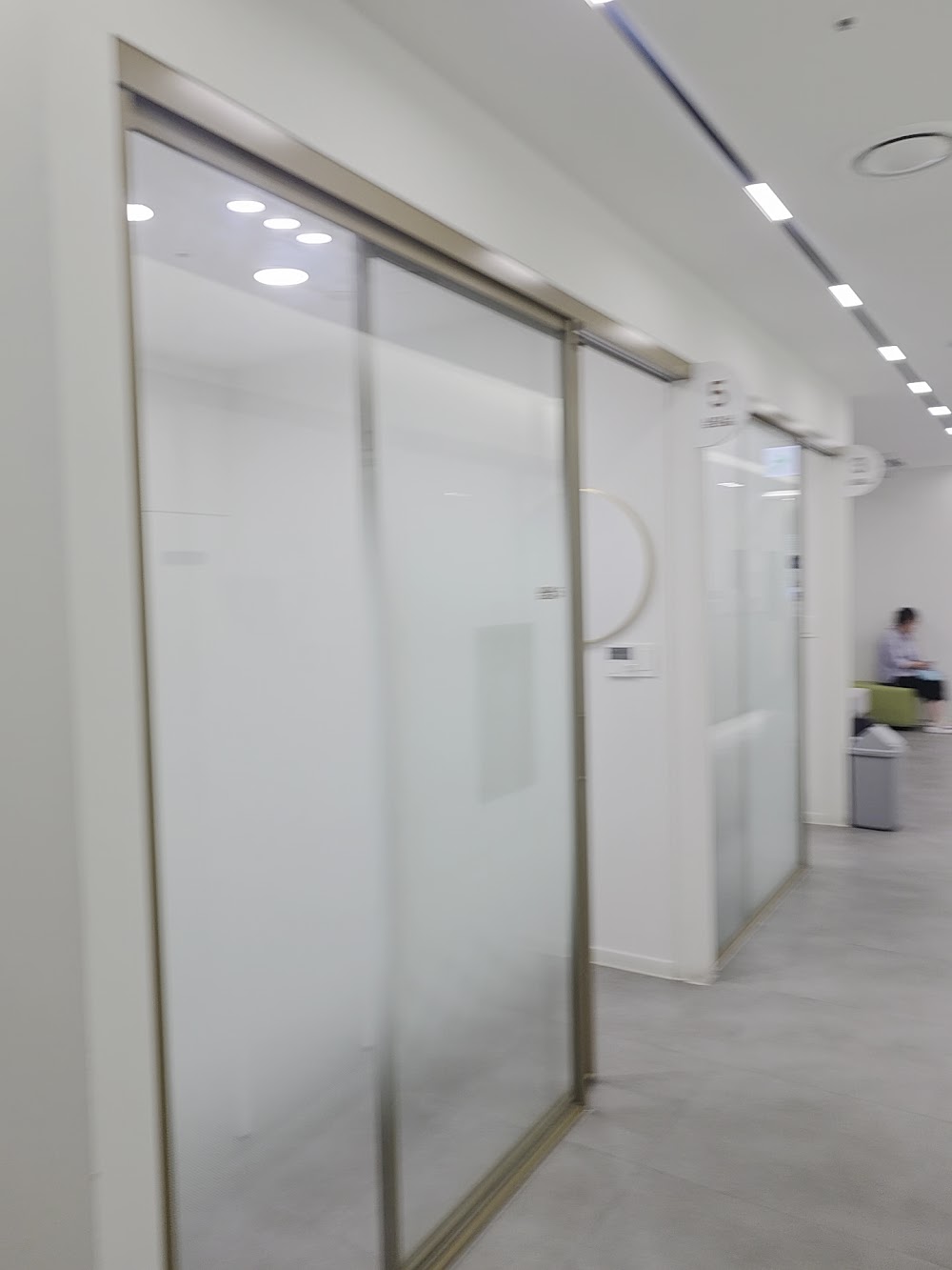 Le Shine Plastic Surgery — clinic photo 3