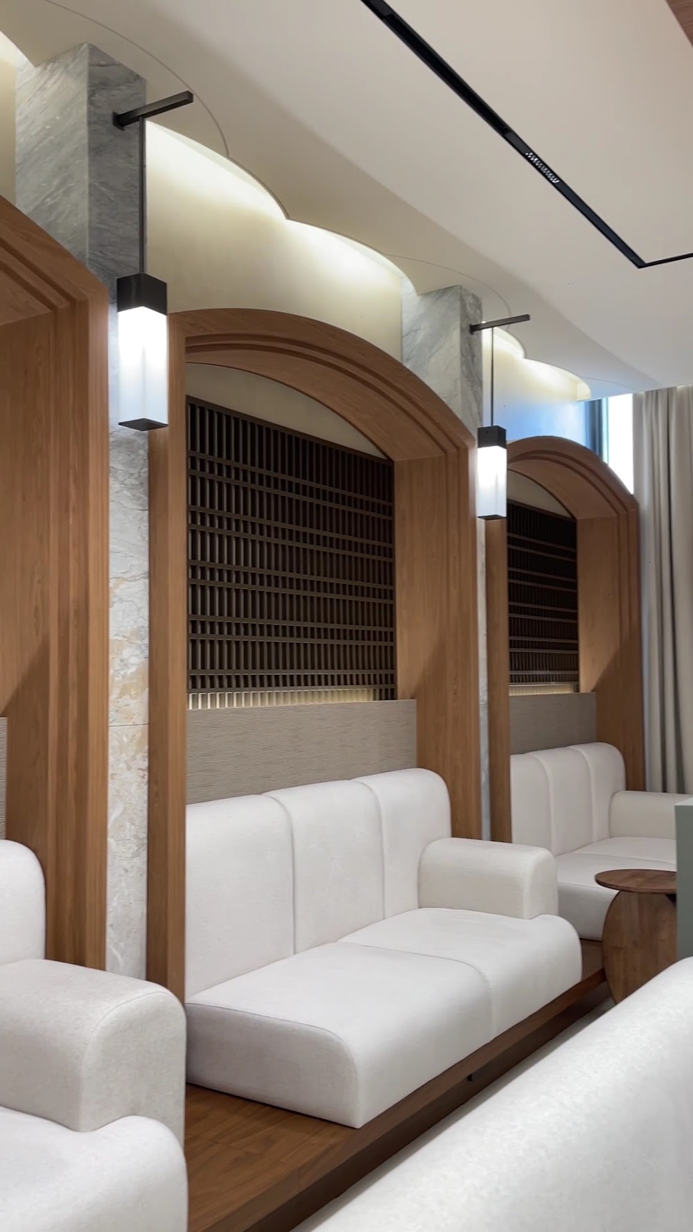 V.LIF Plastic Surgery — clinic photo 3