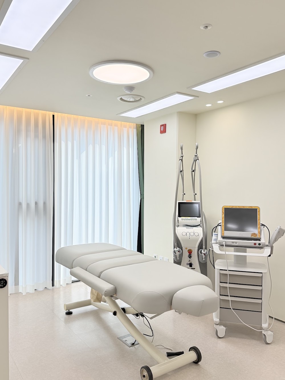 edit plastic surgery clinic (에딧성형외과의원, 依缔, エディット) — clinic photo 2