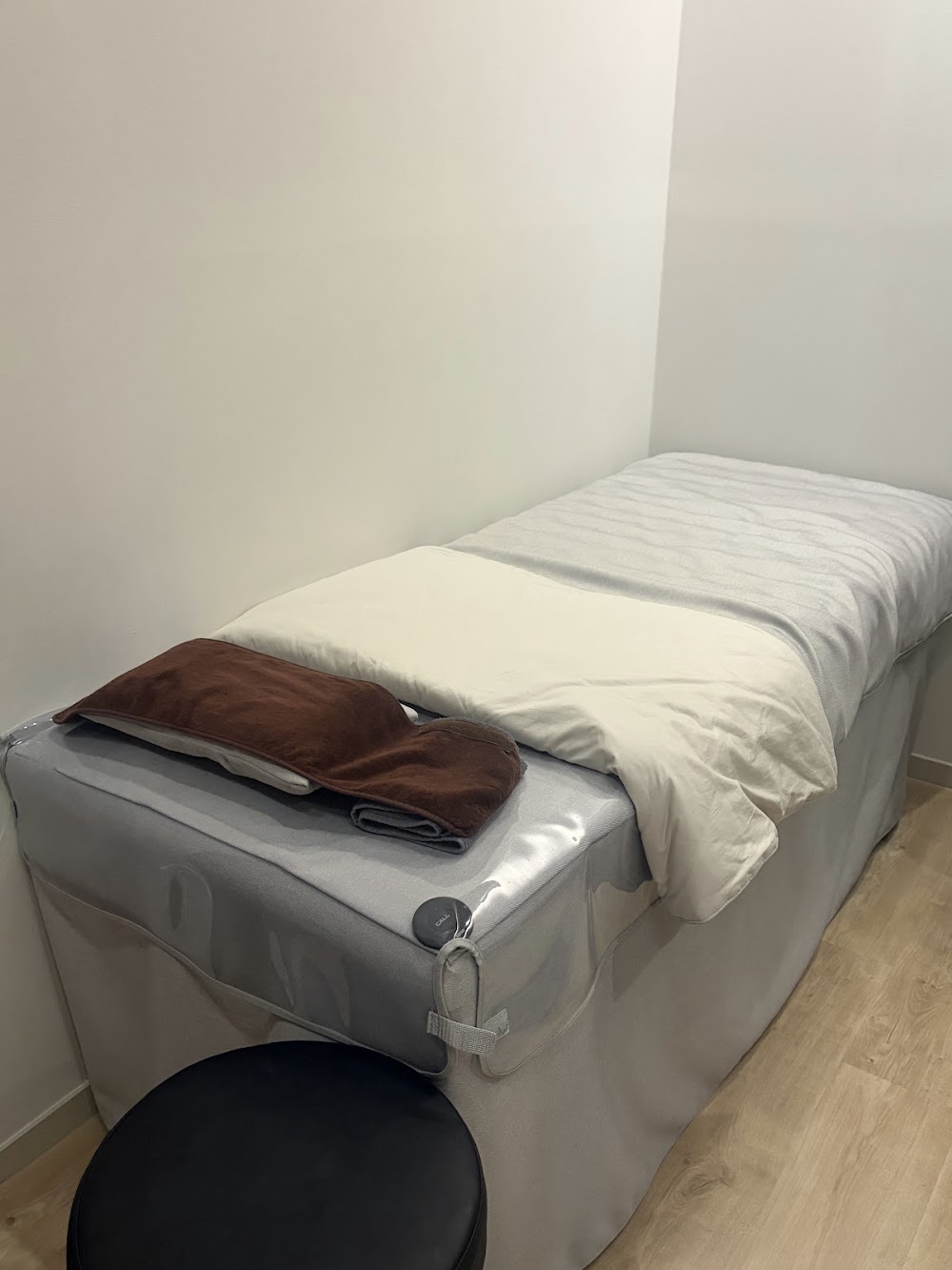 커브라인의원 명동피부과 CURVELINE诊所 明洞皮肤科 CURVELINE診所 明洞皮膚科 Curveline Clinic Myeongdong Dermatology 명동커브라인 커브라인명동 — clinic photo 3