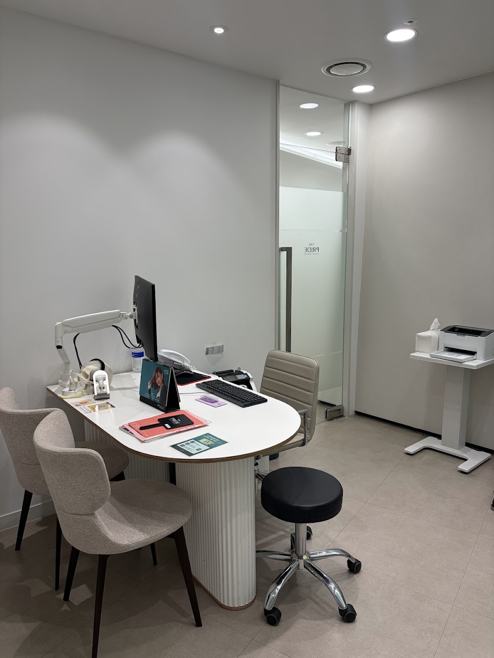 더 프라이드 성형외과(THE PRIDE PLASTIC SURGERY) — clinic photo 2