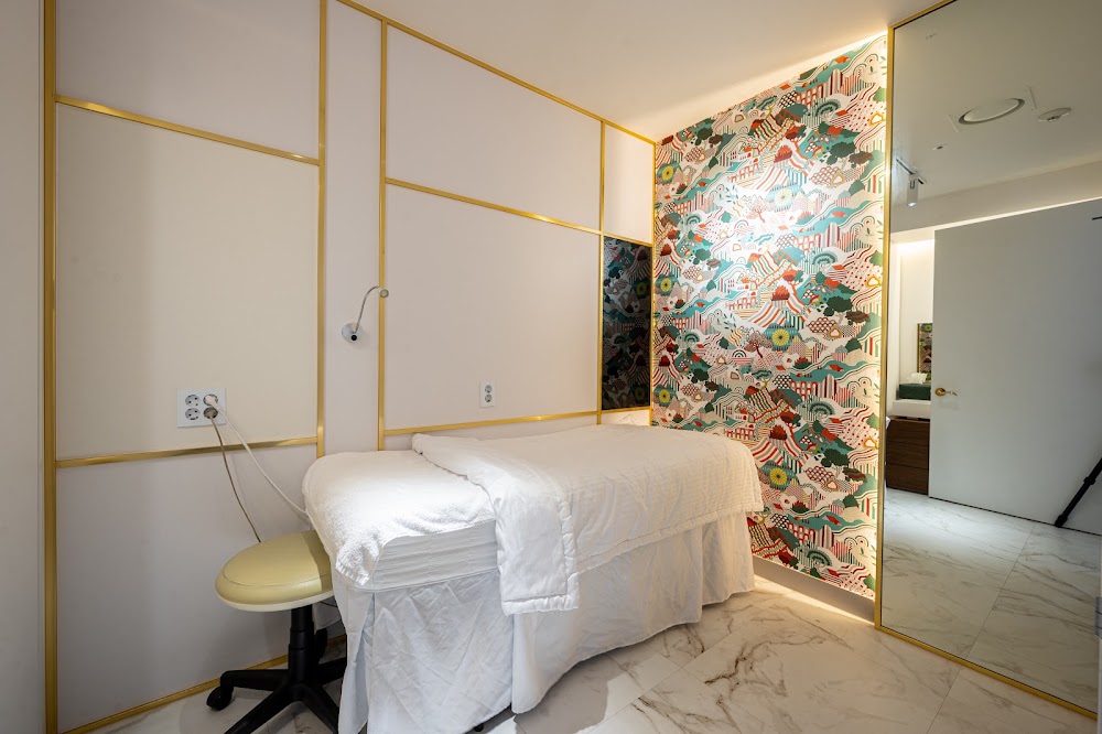 JONGROYONSEI MEDICAL CLINIC clinic