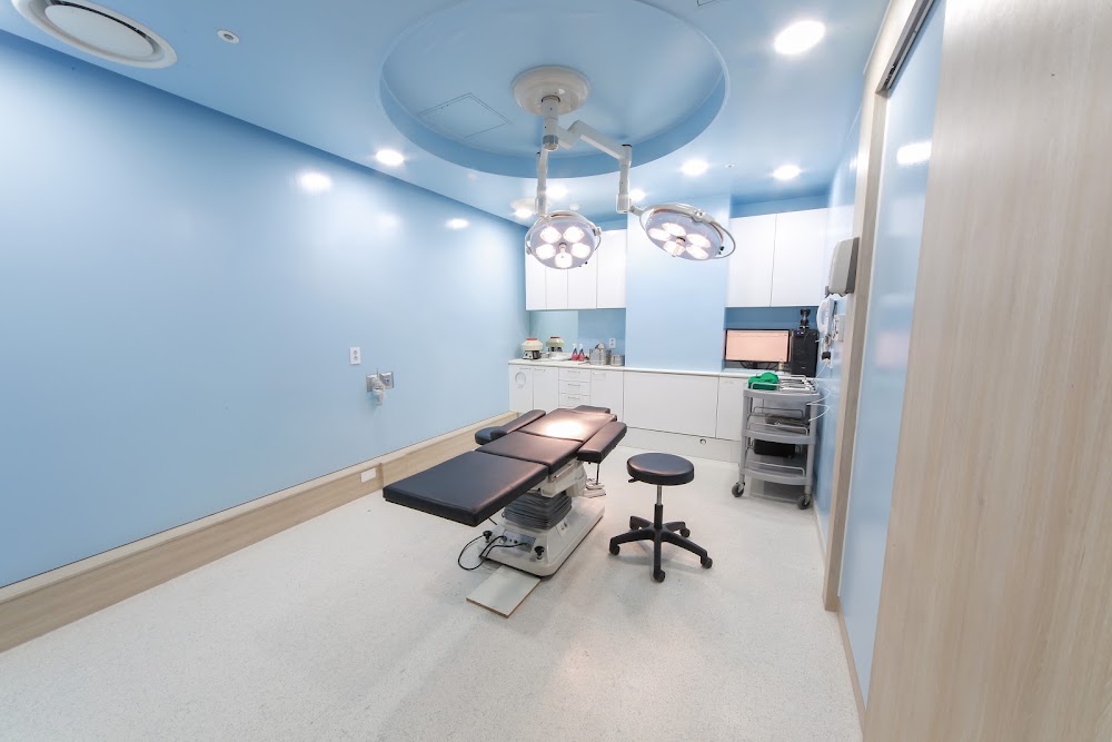 TT PLASTIC SURGERY — clinic photo 2