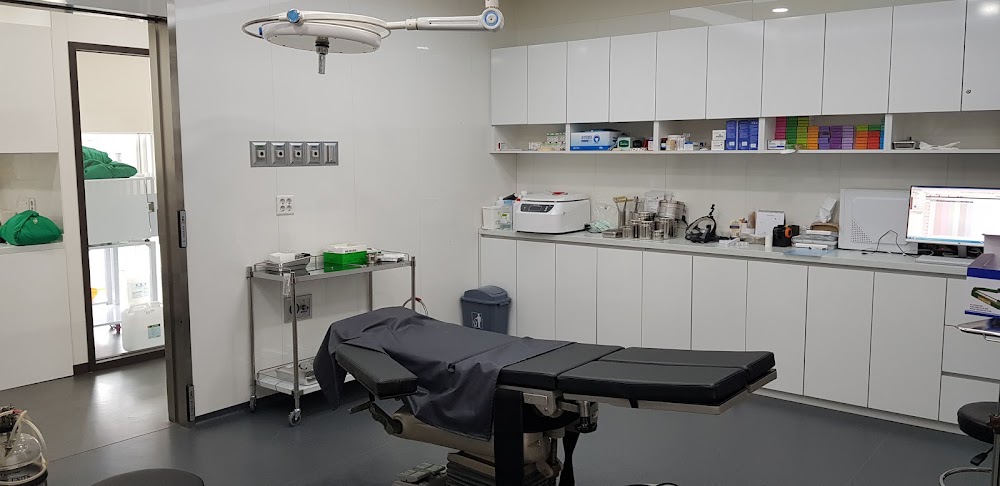 Tear Restoration Eye Reoperation at Mate Plastic Surgery Clinic — clinic photo 2