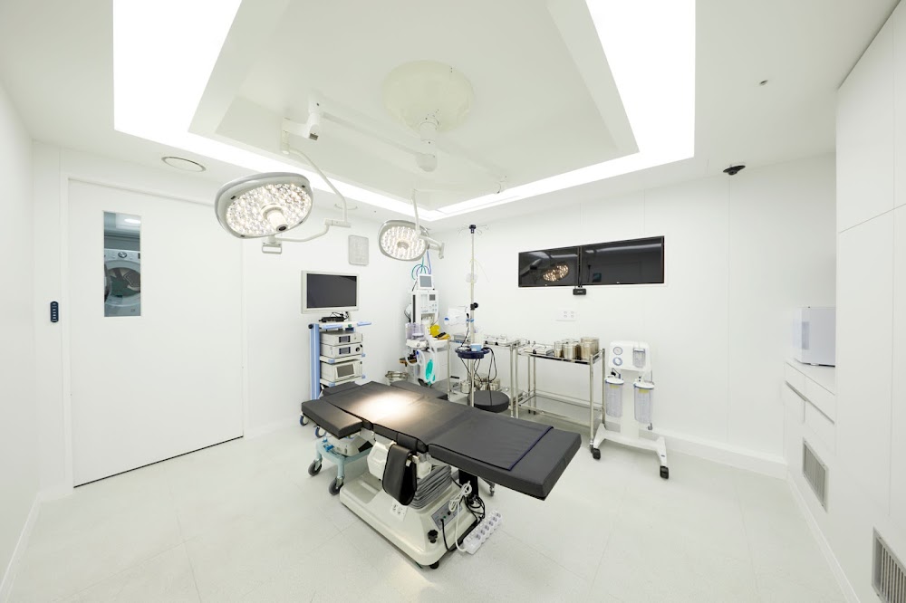 SHARP Plastic Surgery — clinic photo 2