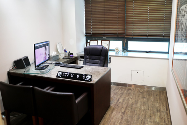 New Line Kim, Hyung - Jin Plastic Surgery — clinic photo 2