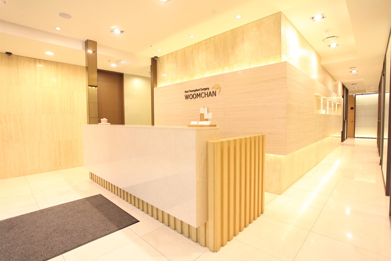 woomchan hair transplant English-speaking clinic