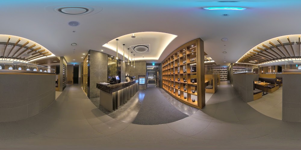 Lush Plastic Surgery — clinic photo 2
