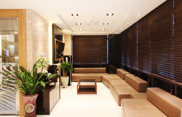 강남 코웰성형외과ㅣGangnam COWELL Plastic surgeryㅣ江南 コウェル美容外科 — clinic photo 2