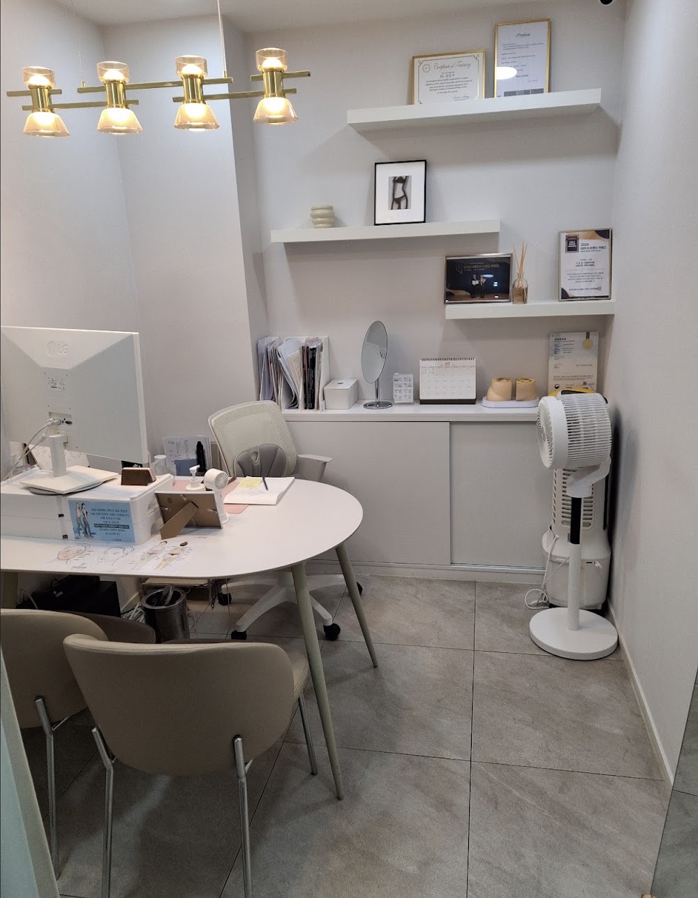 로얄라인의원 Royal Line Clinic / ロイヤルラインクリニック / 皇家线路诊所 - Plastic Surgery & Liposuction — clinic photo 2