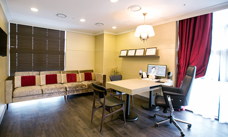 TS Plastic Surgery clinic