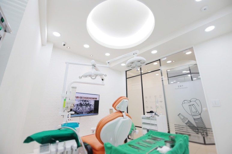 Gomaun Dental clinic