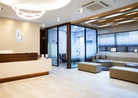 Ijin Plastic Surgery — clinic photo 2