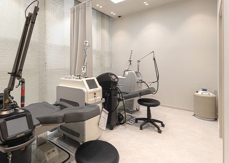 얼라이브피부과의원 반포본점(ALIVE DERMATOLOGY BANPO) — clinic photo 2