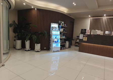 Maison d'Em Clinic — clinic photo 1