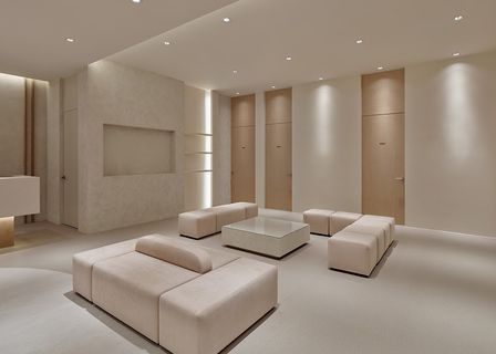 DB Plastic surgery — clinic photo 1