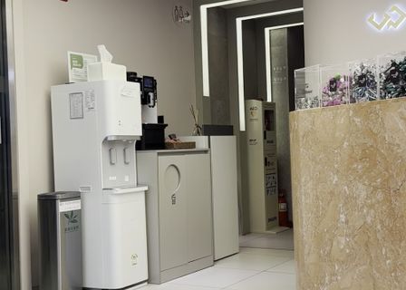 Image Up Plastic Surgery — clinic photo 3