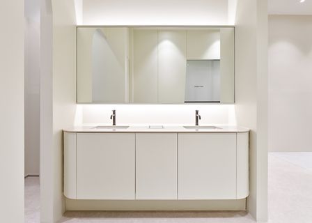 Zero One Plastic Surgery — clinic photo 2