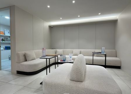 에센셜의원 (Essential Clinic/艾森秀醫院/エッセンシャルクリニック) — clinic photo 3