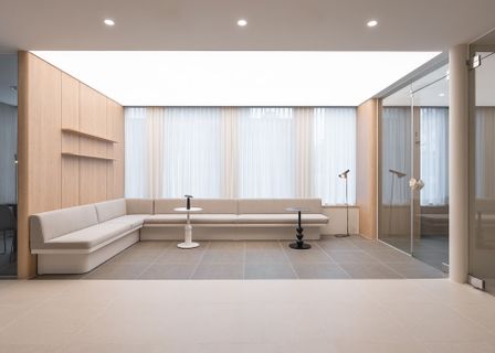 브이엔성형외과의원 VN Plastic Surgery — clinic photo 2