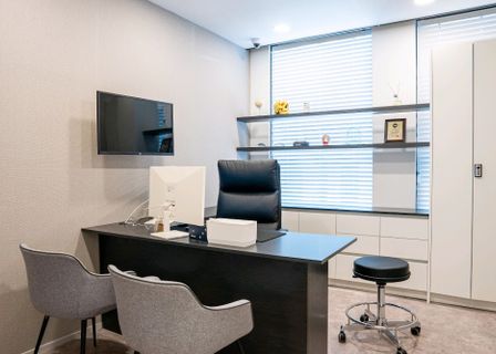 21 Plastic Surgery — clinic photo 3