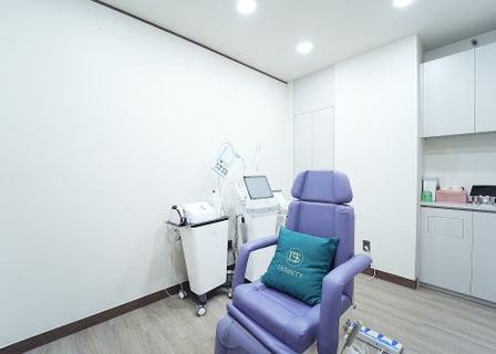 Cheongdam Aro Dermatology Clinic — clinic photo 1