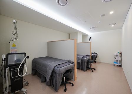Hugo Plastic Surgery — clinic photo 1