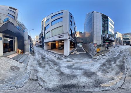 inique plastic surgery — clinic photo 1