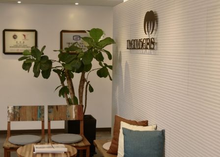 Members Plastic Surgery — clinic photo 2