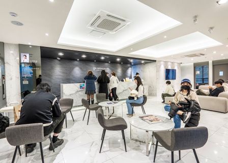 Premier Plastic Surgery — clinic photo 1