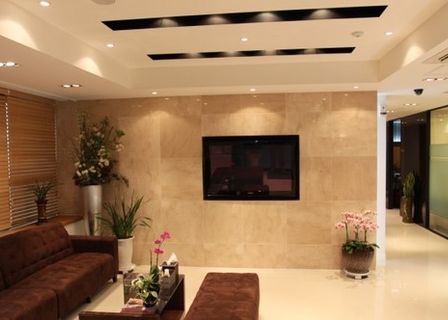 Lian Plastic Surgery — clinic photo 1